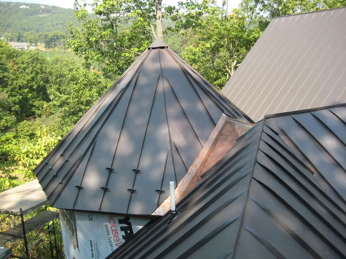 Professional Roof Tarp Installation by Craftsman Roofing in Devonshire Gardens